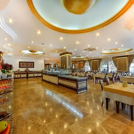 Hotel Kleopatra Ada 4*